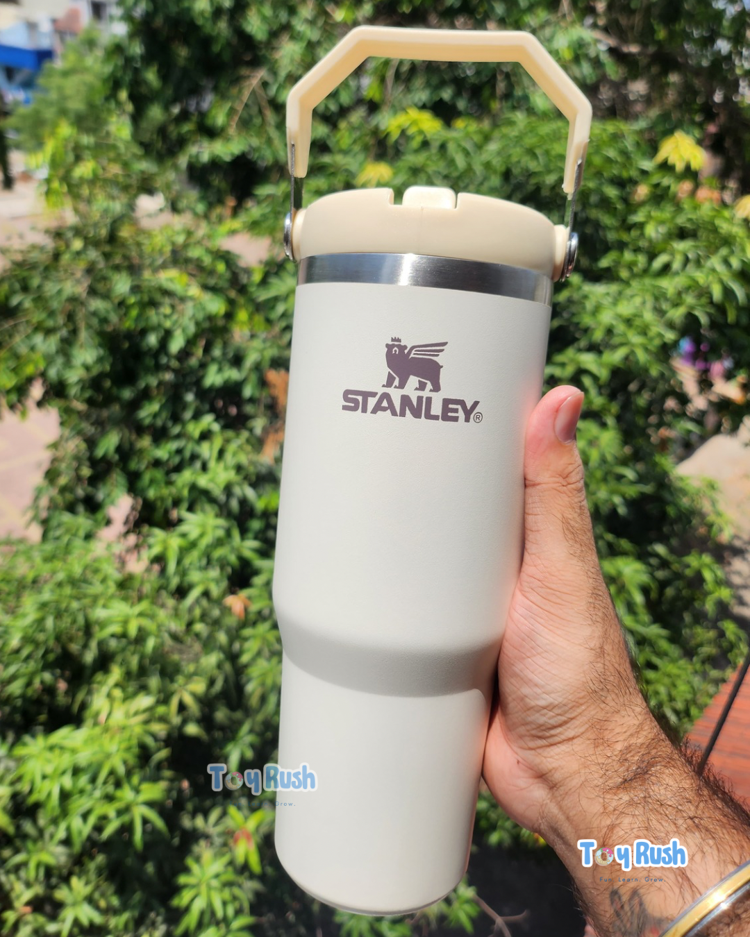 Stanley Iceflow™ Flip Straw Tumbler Leak Proof | 30 OZ (900 ml)