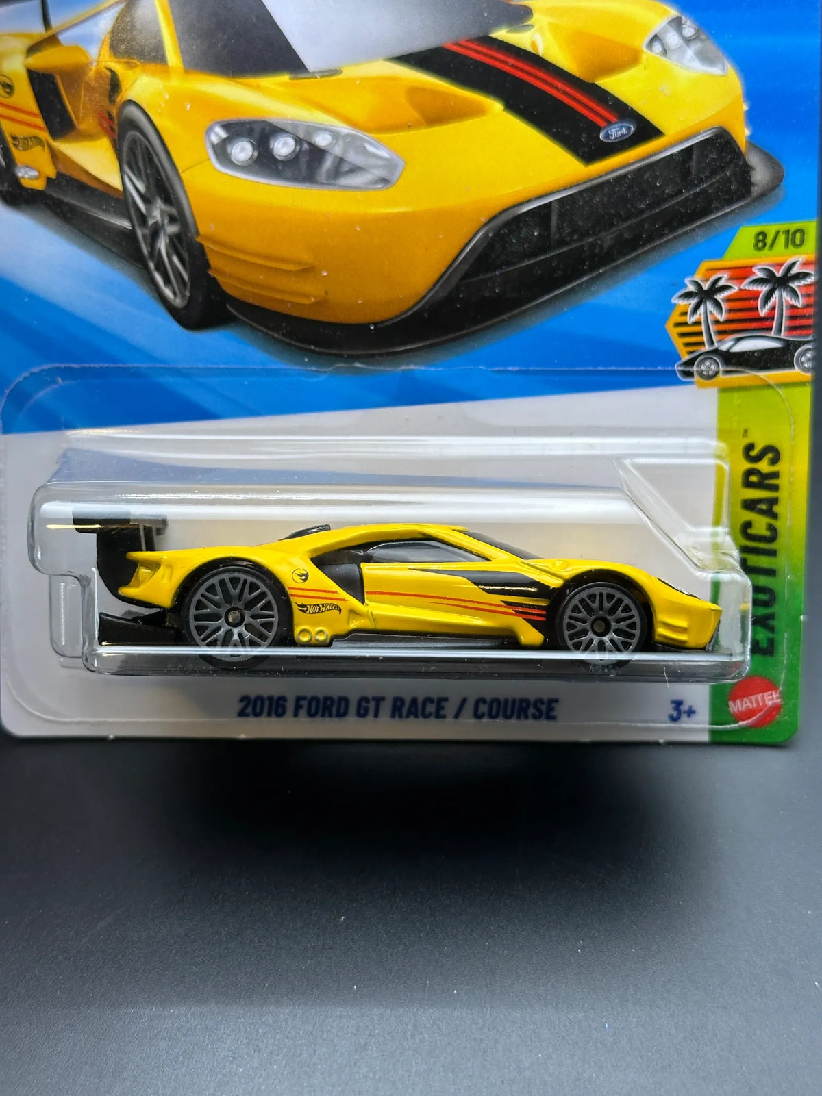 Hot Wheels 2016 Ford GT Race die-cast car